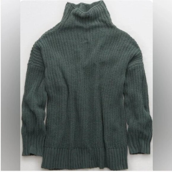 aerie - Oversized Chenille Turtleneck Sweater | Size Medium | Green Sage - Picture 2 of 6